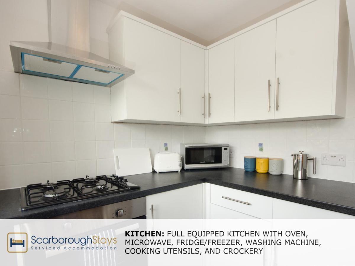 Candler Lodge - 3 Bedroom Townhouse With Parking - Patio Area & Seating Scarborough Dış mekan fotoğraf