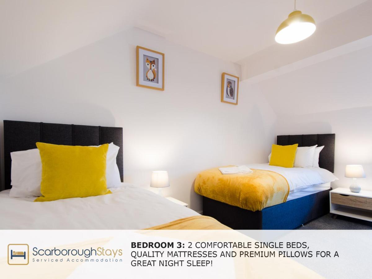 Candler Lodge - 3 Bedroom Townhouse With Parking - Patio Area & Seating Scarborough Dış mekan fotoğraf