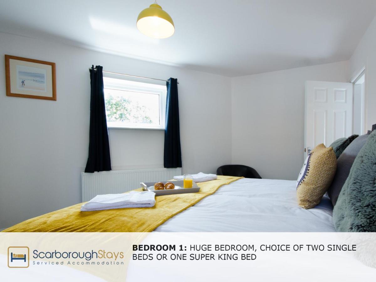 Candler Lodge - 3 Bedroom Townhouse With Parking - Patio Area & Seating Scarborough Dış mekan fotoğraf
