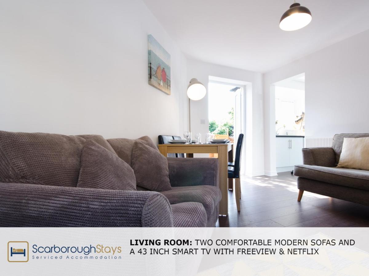 Candler Lodge - 3 Bedroom Townhouse With Parking - Patio Area & Seating Scarborough Dış mekan fotoğraf
